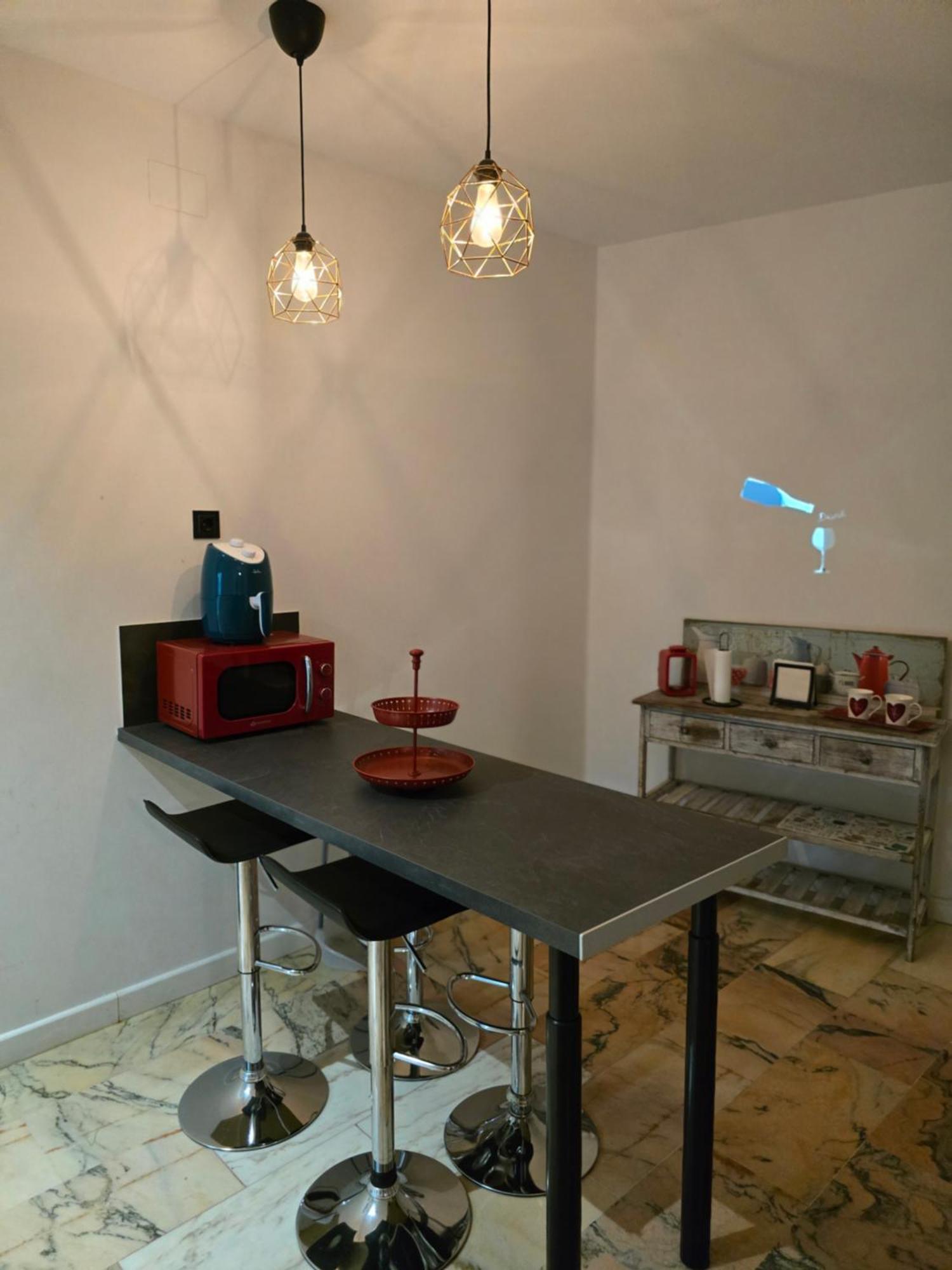 Lhome Sevilla Buitenkant foto
