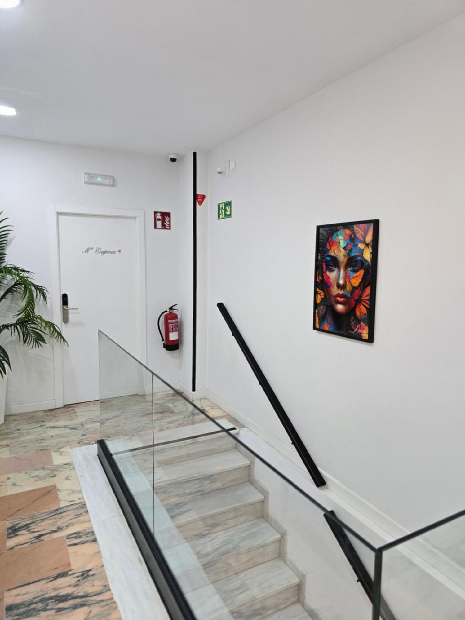 Lhome Sevilla Buitenkant foto