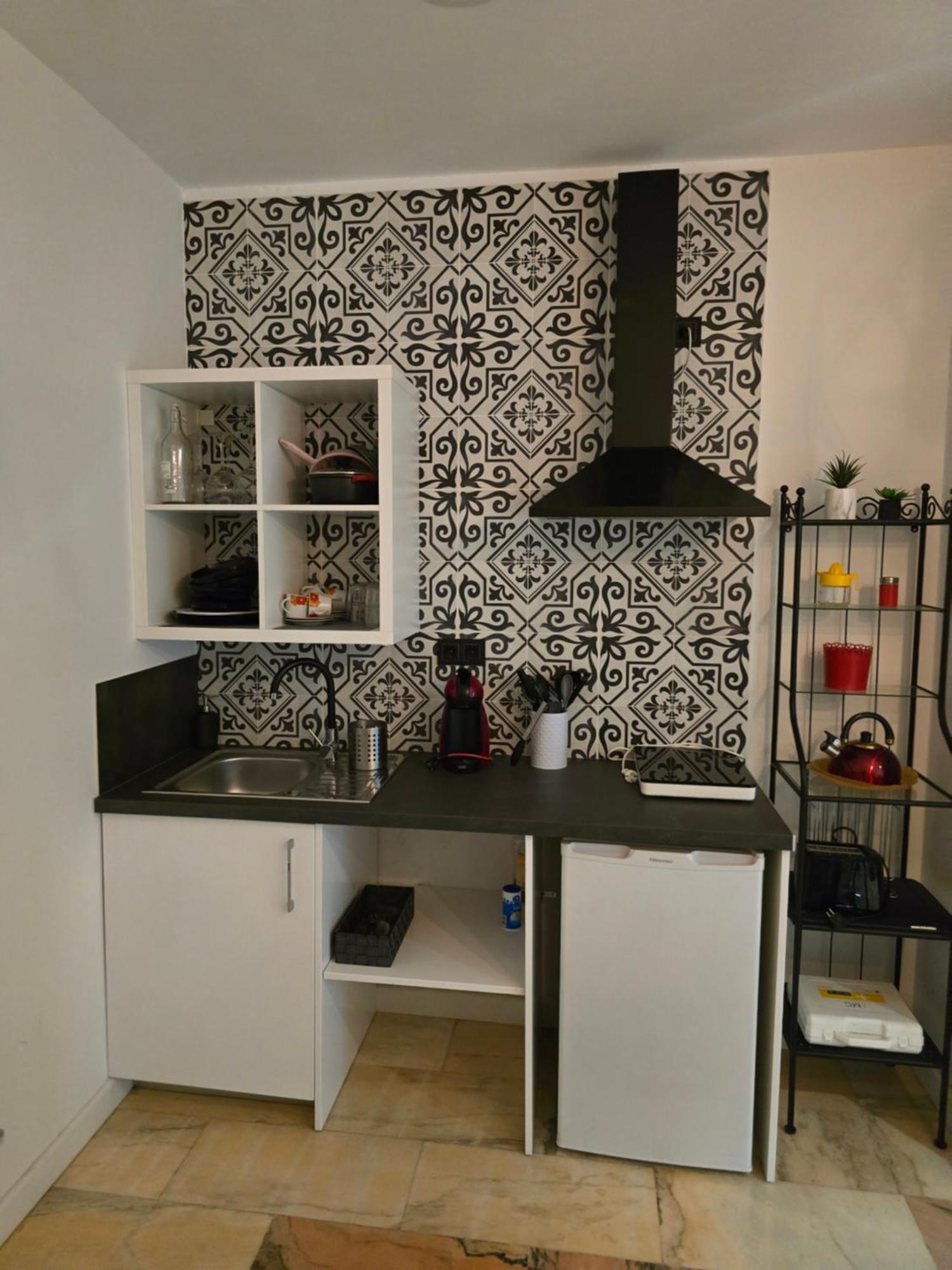 Lhome Sevilla Buitenkant foto