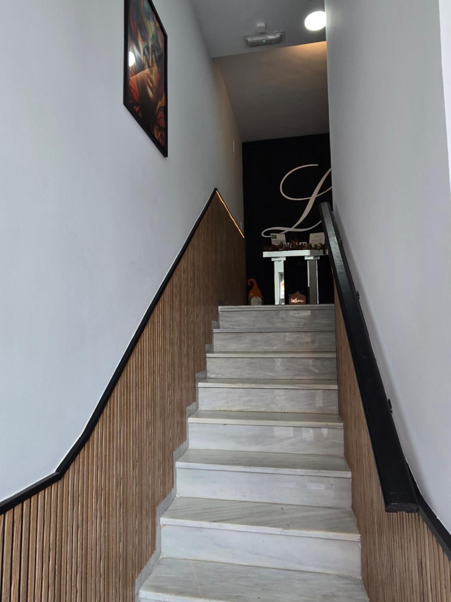 Lhome Sevilla Buitenkant foto
