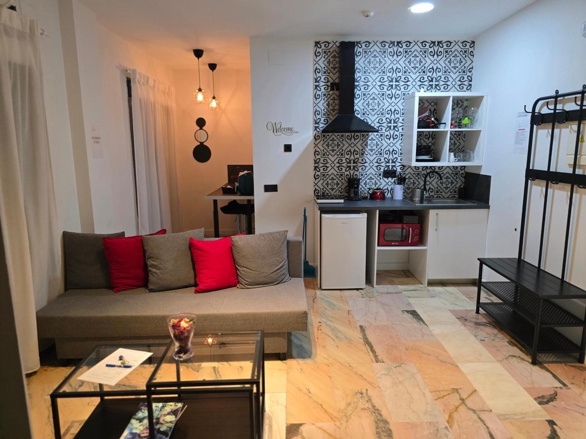 Lhome Sevilla Buitenkant foto