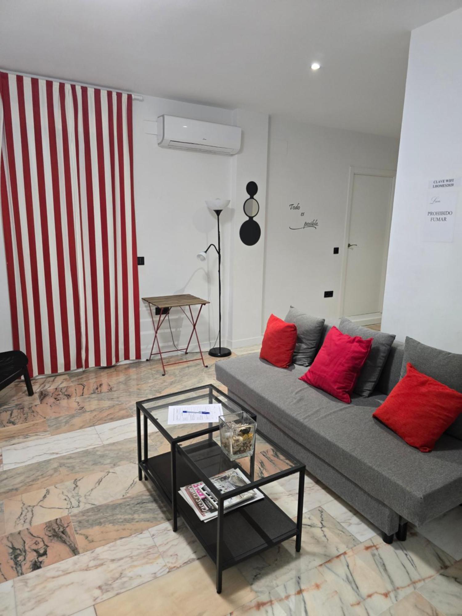 Lhome Sevilla Buitenkant foto